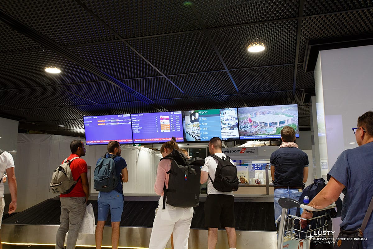 공항 수하물 수취대