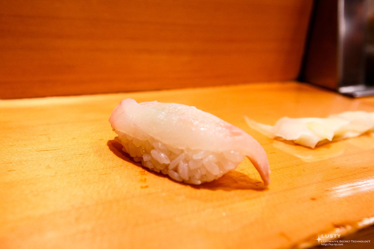 담백한 흰살 생선초밥
