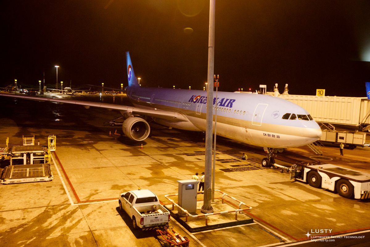 오늘의 비행기는 A330 이미지