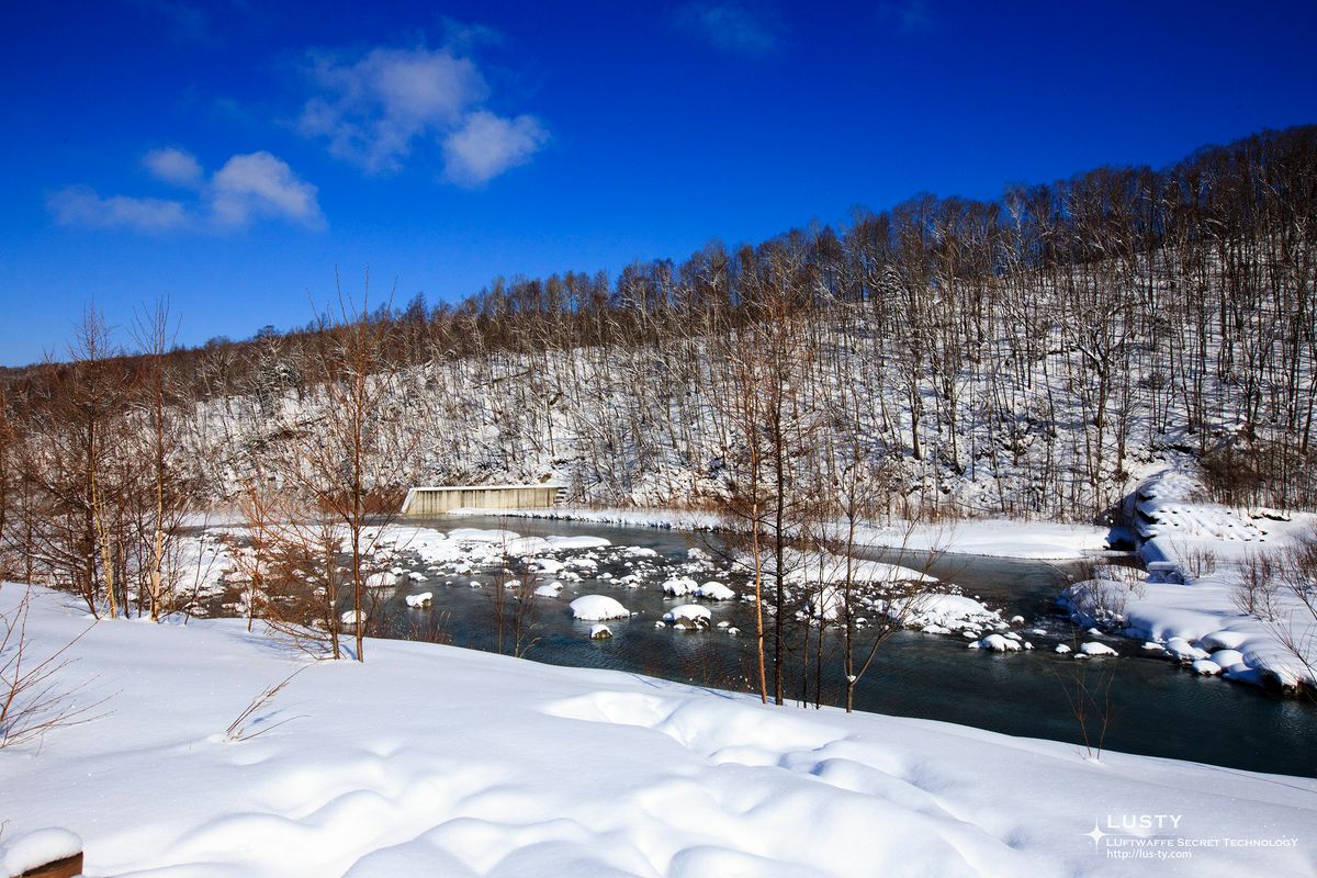 호수 너머로는 비에이 이미지