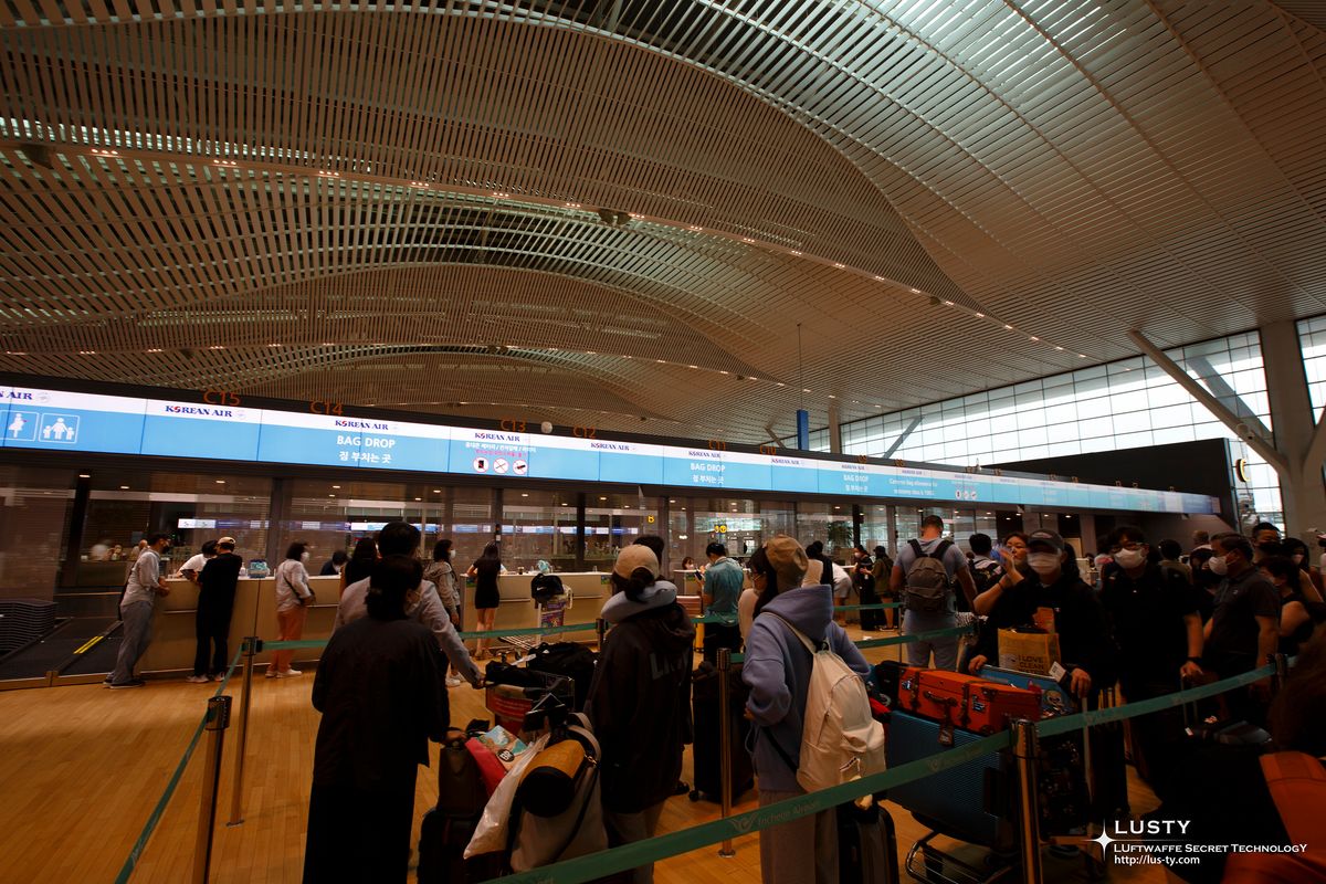 인천공항 대한항공 카운터 대기 줄
